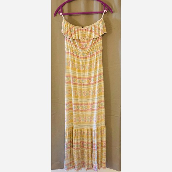 Mono B Dresses & Skirts - Boho Pattern Strapless Dress